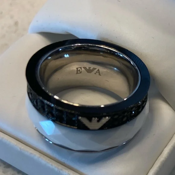 Emporio Armani ring - Picture 3 of 4